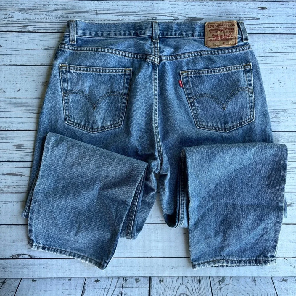 Vintage Levis 550 Mens Y2K 90s Relaxed Fit Medium‎ Wash Blue tapered Jeans 36x30